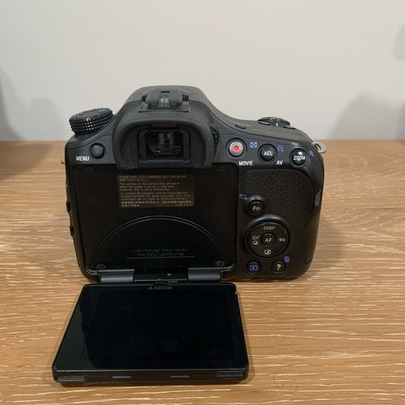 Sony Camera - Picture 4 of 7